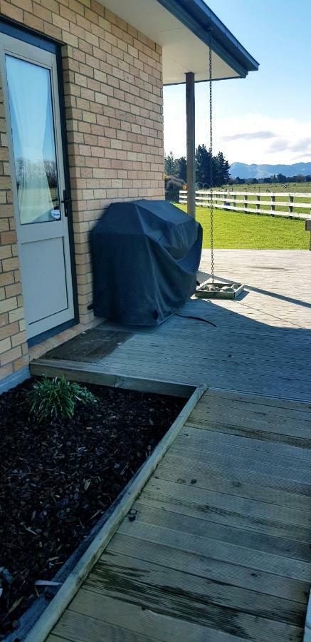 Bentleys Country Stay Hawarden Dış mekan fotoğraf